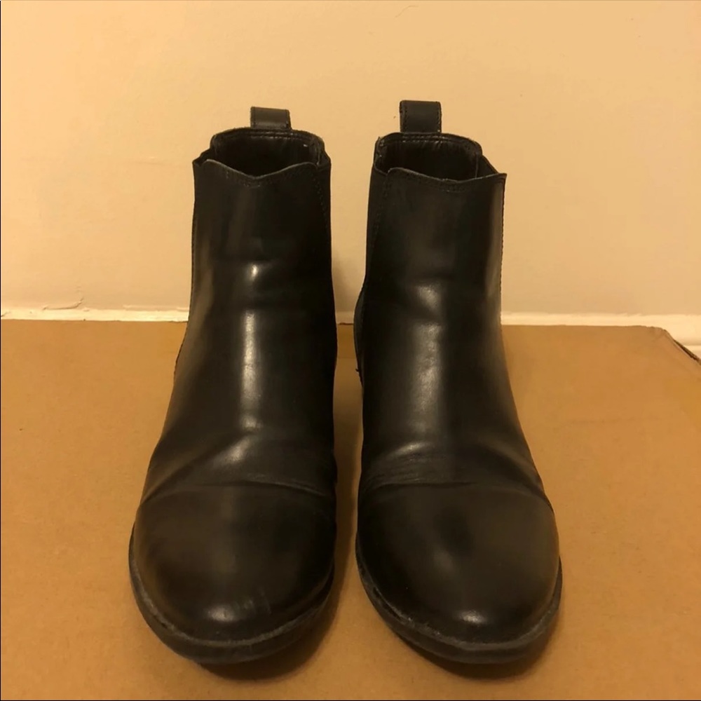 Steve Madden chelsea ankle boots booties